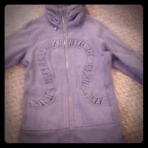 Woman's Lululemon zip up sweater